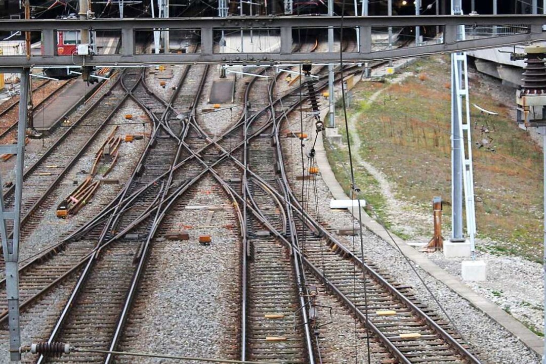 Das Bahnnetz erfährt durch die trinati...ist in kleinen Schritten, aber stetig.  | Foto: Rolf Reißmann