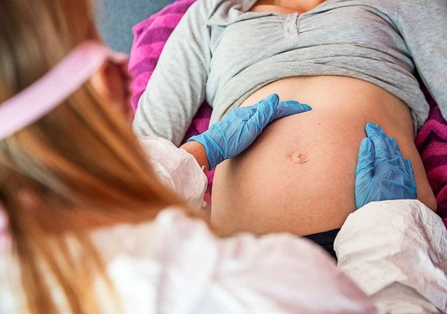 Extrem viele Schwangere im Lrracher E... Bohlmann rt daher zur Schutzimpfung.  | Foto: Caroline Seidel (dpa)