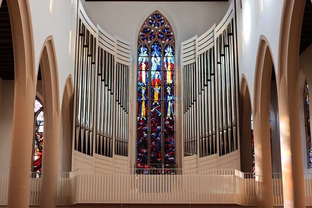 Die neue Klais-Thomas-Orgel der Freibu...useturm hat eine Hhe von 12,20 Meter.  | Foto: Jan Khle