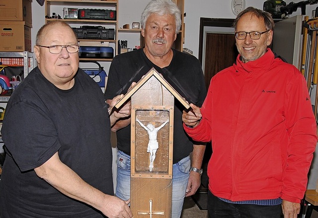 Roland Fischer, Martin Kramer und Orts...en das neue  Bildstckli  (von links).  | Foto: Hans-Walter Mark