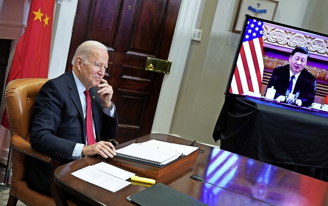 US-Präsident Joe Biden und Chinas Präs...Xi Jinping bei ihrem virtuellen Gipfel  | Foto: MANDEL NGAN (AFP)
