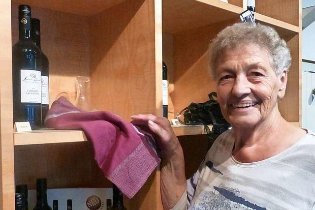 Rita Häßler ist 81 und putzt seit 35 Jahren im Weinhaus in Pfaffenweiler