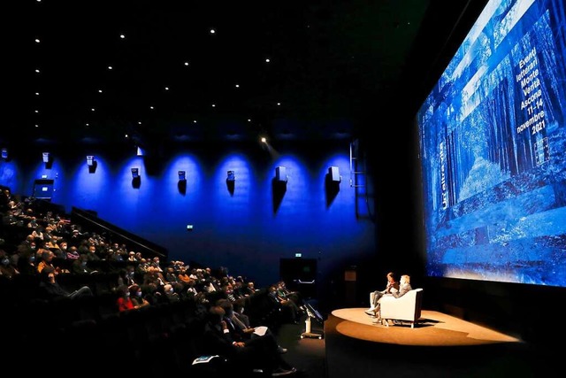 Die kanadisch-britische Erfolgsautorin...lamoursen Kino PalaCinema in Locarno.  | Foto: Eventi