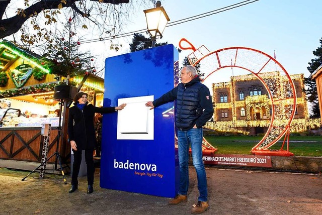 Brgermeisterin Christine Buchheit und...bei der Erffnung des Weihnachtsmarkts  | Foto: Thomas Kunz