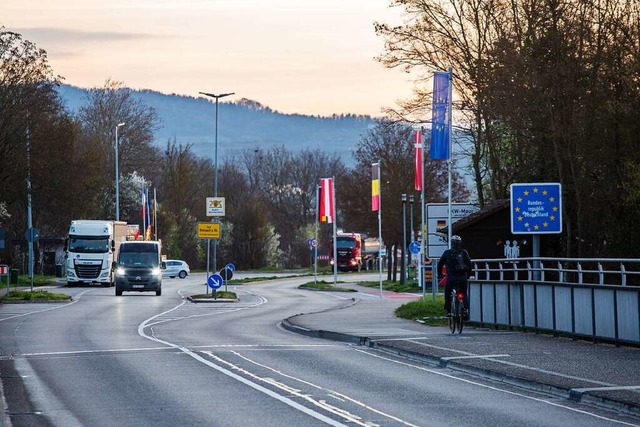 Die deutsch-franzsische Grenze bei Breisach (Archivfoto)  | Foto: Philipp von Ditfurth (dpa)