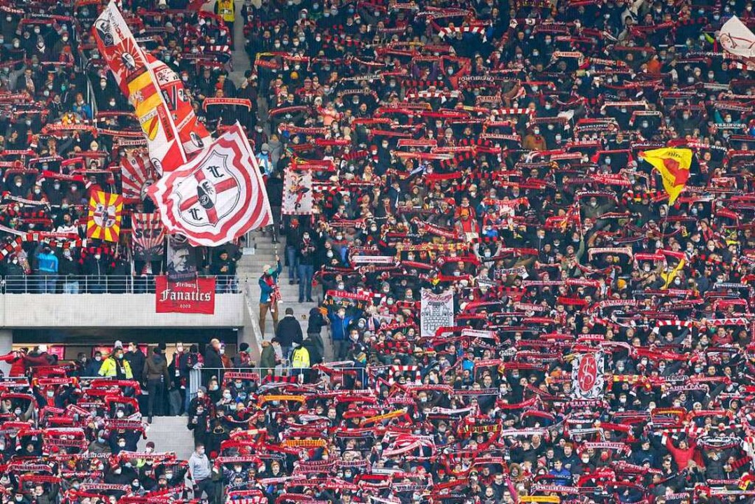 Die Sdtribne des SC Freiburg im neuen Mooswaldstadion.  | Foto: Philipp Von Ditfurth (dpa)