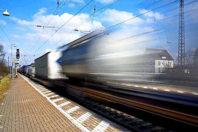 2900 Einwendungen zum Ausbau der Rheintalbahn