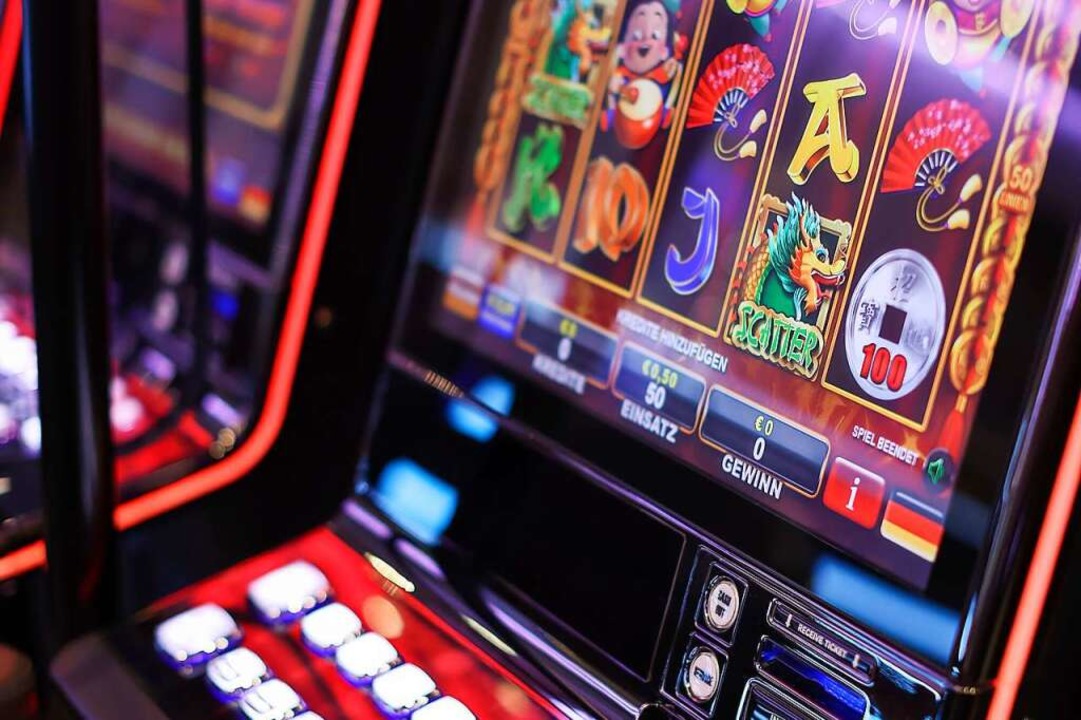 Das Land will Glücksspiel an Automaten eindämmen.  | Foto: Jan Woitas (dpa)