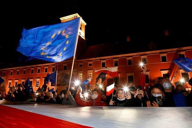 Polen im Clinch mit der EU: Warum ein Austritt unwahrscheinlich ist