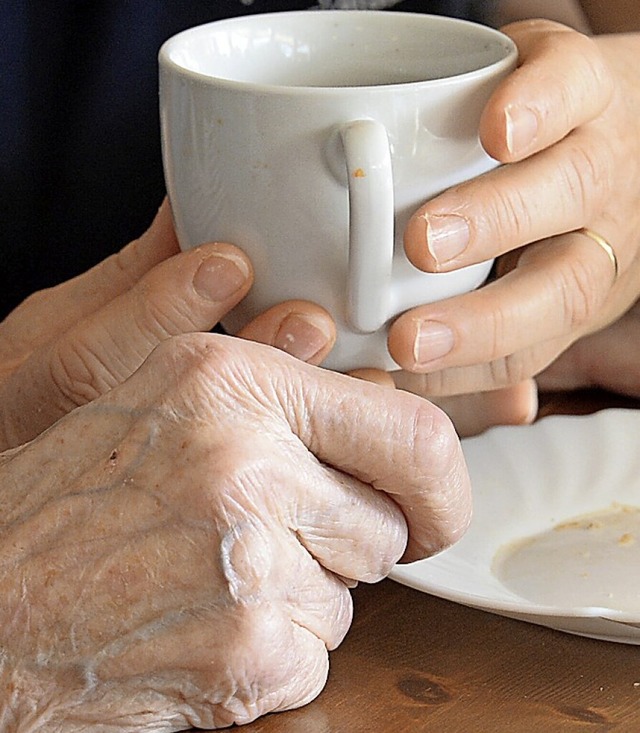 Pflegebedrftige Menschen sind dankbar fr Untersttzung.  | Foto: Patrick Seeger