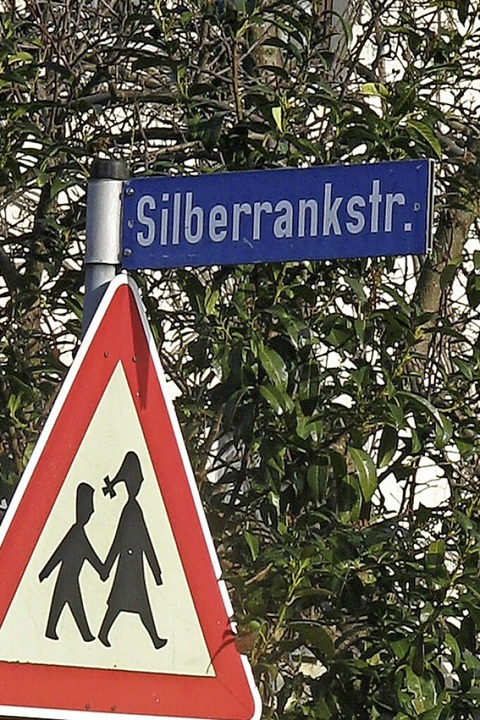 Der   Gehweg in der Silberrankstraße in Wiechs soll gebaut werden.  | Foto: Schwab-Strube