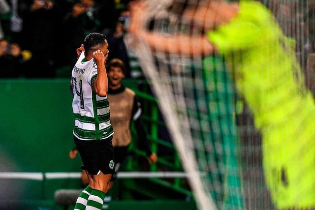 Pedro Porro nach dem dritten Tor fr Sporting   | Foto: PATRICIA DE MELO MOREIRA (AFP)