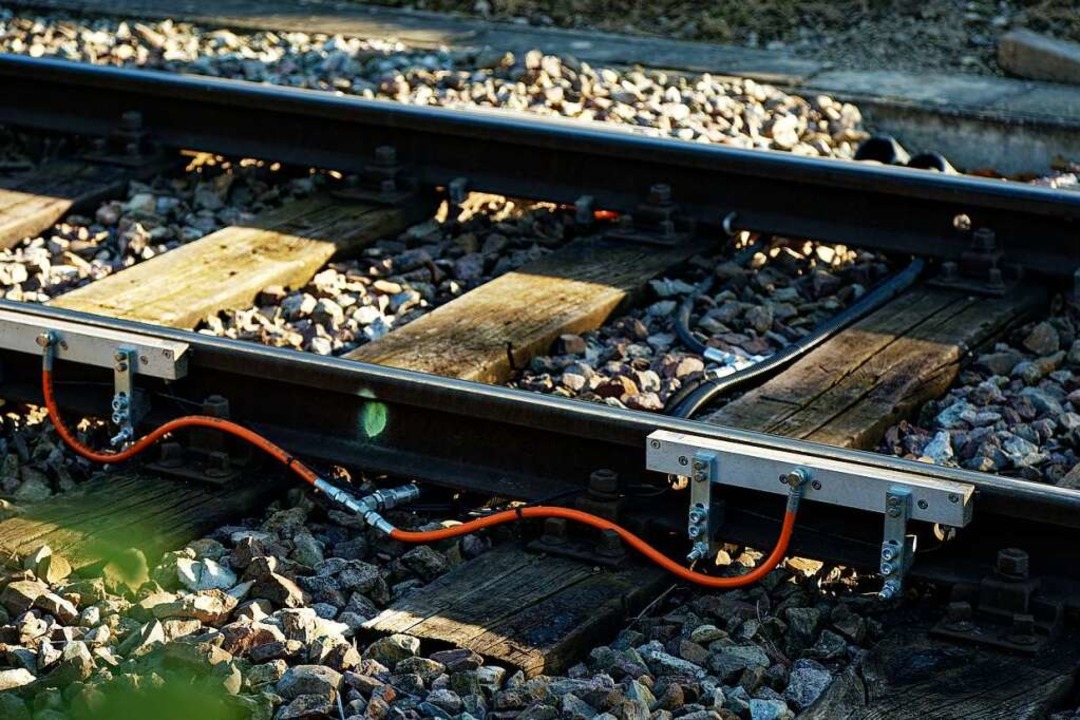 Die Schmieranlagen sollen den Schienenlärm in Zukunft reduzieren.  | Foto: Martin Wendel