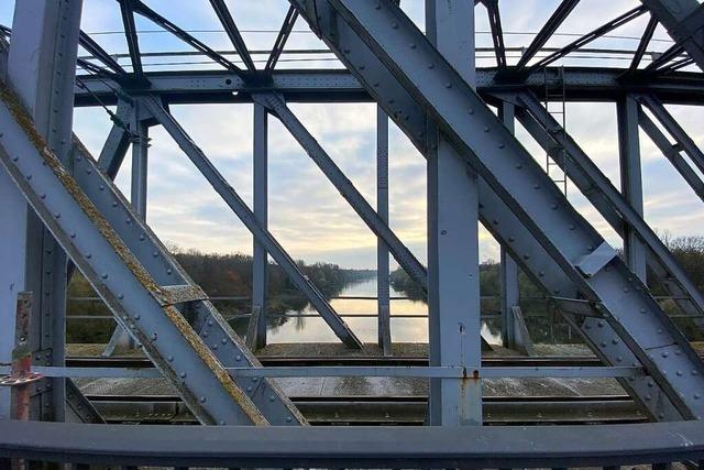 Brückensanierung zwischen Neuenburg und Chalampé läuft auf Hochtouren