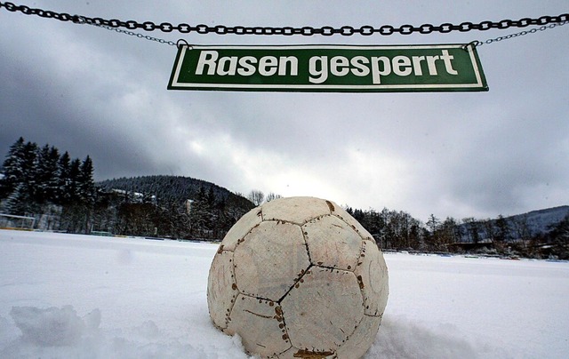 Nichts geht mehr. In allen sdbadischen Fuballklassen ist jetzt Winterpause.  | Foto: Spter festlegen...