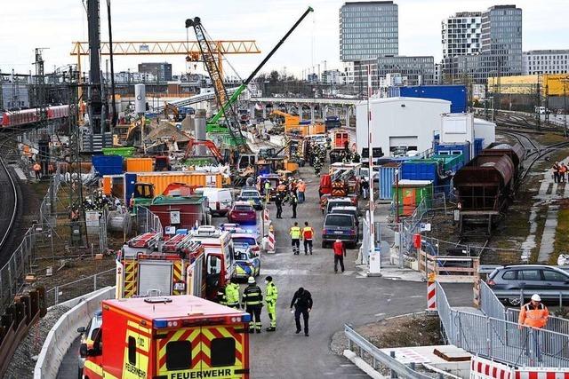 Unentdeckte Fliegerbombe explodiert auf Baustelle in Mnchen