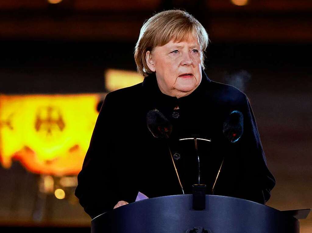 In ihrer Rede hat Angela Merkel zur Verteidigung der Demokratie und gegen Hass aufgerufen.