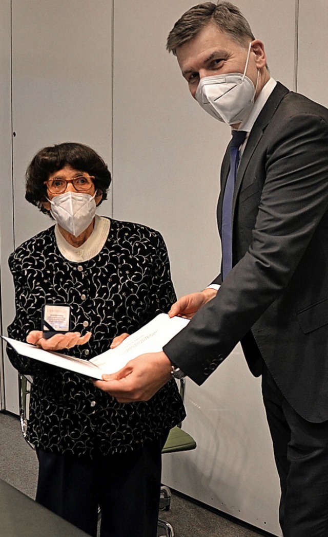 Die gebrtige Slowakin Gerda Wagner er...wakischen Botschafter Marin Jakubcy.  | Foto: Botschaft der slowakischen Republik in Berlin