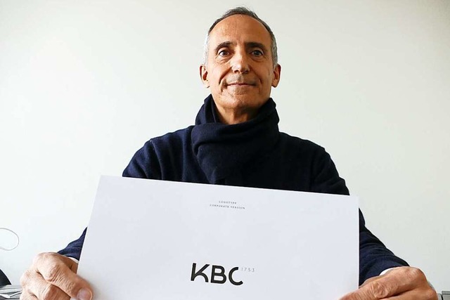 KBC-Geschftsfhrer Franz Bonanno Gaetani mit dem neuen Firmenlogo.  | Foto: Willi Adam