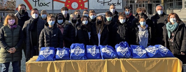 Zum Abschluss des diesjhrigen Job-Sta...ax-Planck-Realschule kleine Geschenke.  | Foto: Stadt Bad Krozingen