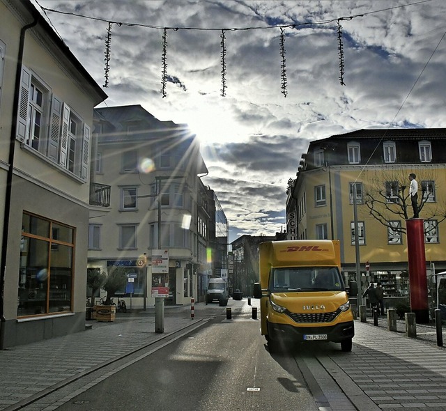 Die Tumringer Strae beim Senser Platz (rechts)   | Foto: Barbara Ruda