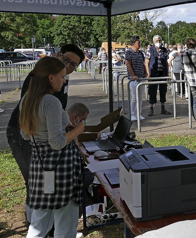 Helfer braucht&#8217;s  bei Impfaktionen  | Foto: Ulrih Senf