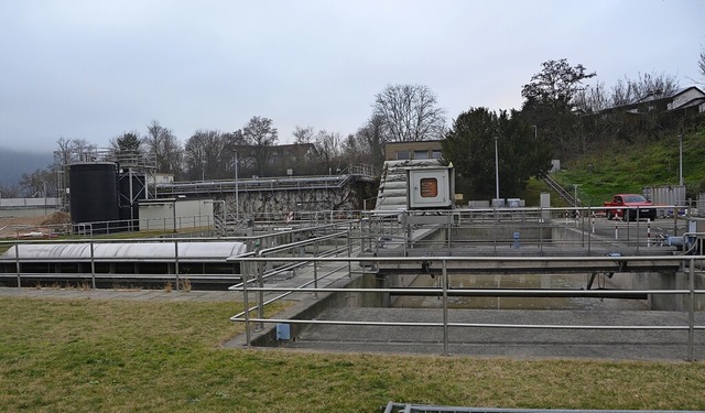 Die Sanierung der Klranlage belastet ...hen Eigenbetriebs Abwasserbeseitigung.  | Foto: Felix Held