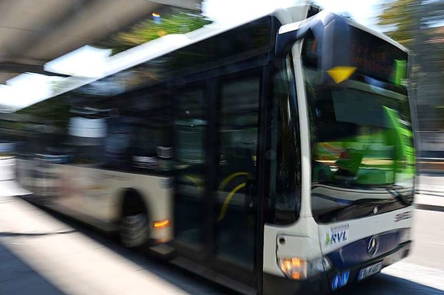 Die Tat ereignete sich in einem Bus.  | Foto: Jonas Hirt