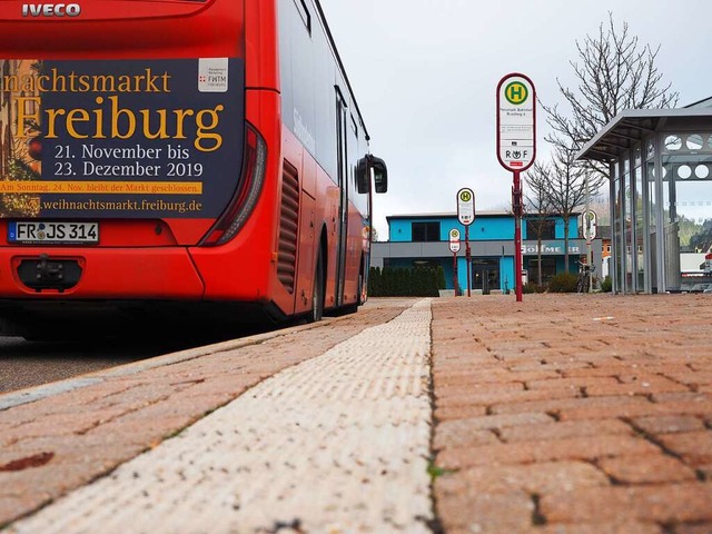 Am Busbahnhof in Neustadt fhrt ab Son...s nach dem knftigen  Nahverkehrsplan.  | Foto: Susanne Gilg