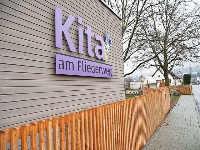 Ein Neubau aus Holz: Die Kita am Fliederweg ist schon wieder voll  | Foto: Michael Haberer