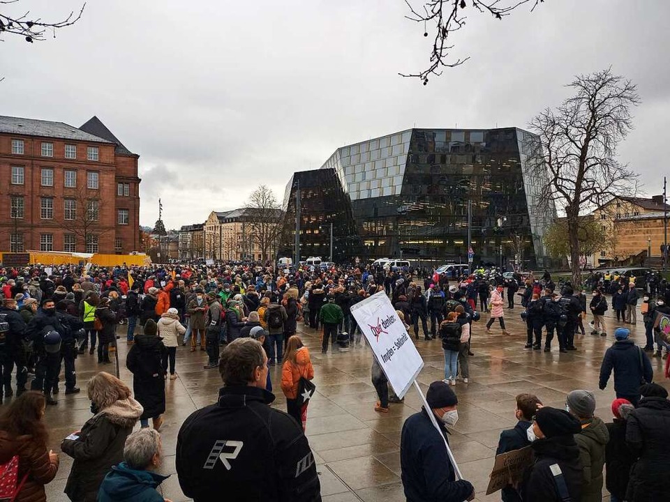 Die Demonstration vor dem Start  | Foto: Rita Eggstein