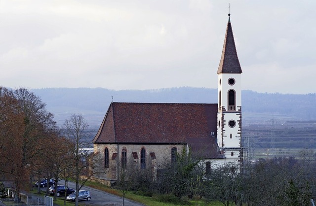 Saniert steht der Turm der Nimburger Bergkirche nun wieder ohne Gerst.   | Foto: Michael Haberer