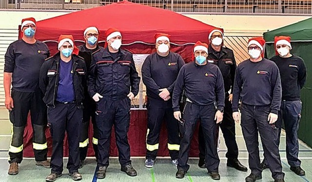 Die Feuerwehrabteilung Kandern Stadt h...chsten Impfterminen in Kandern helfen.  | Foto: Gnter Lenke