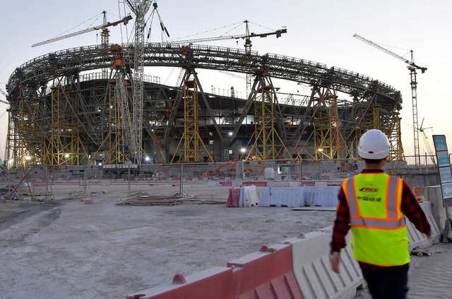 Der Fuball ist eine Baustelle. Hier ein Bild aus Katar vom August 2020.  | Foto: Nikku