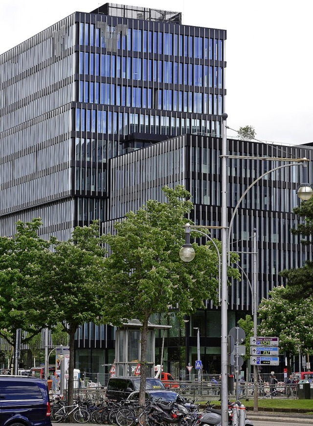 Blick auf das neue Volksbank-Areal vom Hauptbahnhof aus  | Foto: Ingo Schneider