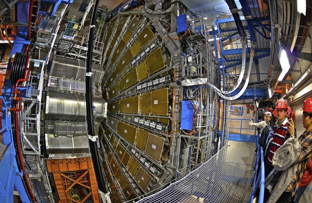 Das ist ATLAS, ein Teilchendetektor am...hen Kernforschungszentrum CERN in Genf  | Foto: Kike Calvo via www.imago-images.de