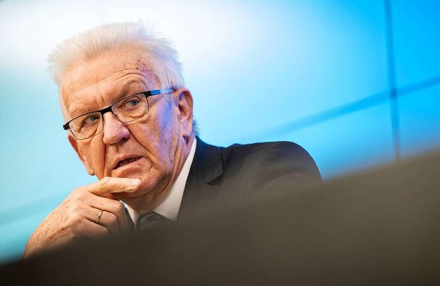 Kretschmann spricht sich trotz der jn...teste weiter fr eine Impfpflicht aus.  | Foto: Marijan Murat (dpa)