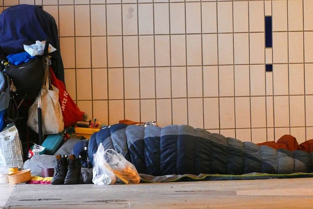 Viele Obdachlose leben ber Jahre hinw...lt es vielen schwer, Hilfe anzunehmen.  | Foto: Peter Gerigk