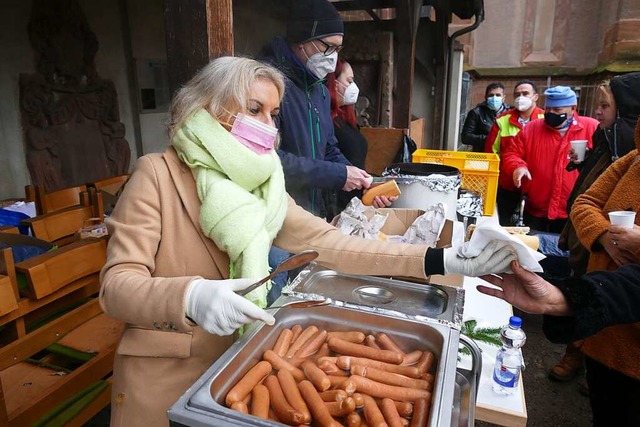 Nach der Andacht gab es  Grillwrste, Crepes und Punsch.  | Foto: Hannes Selz