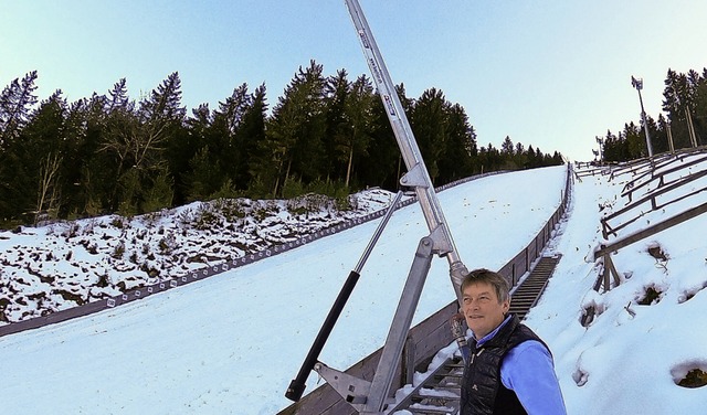 Am Freitag schon an der Schanze: Weltcup-Chef Joachim Hfker  | Foto: Joachim Hahne