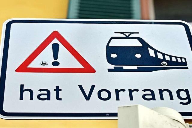Fußgänger leicht verletzt bei Kollision mit Straßenbahn in Freiburg