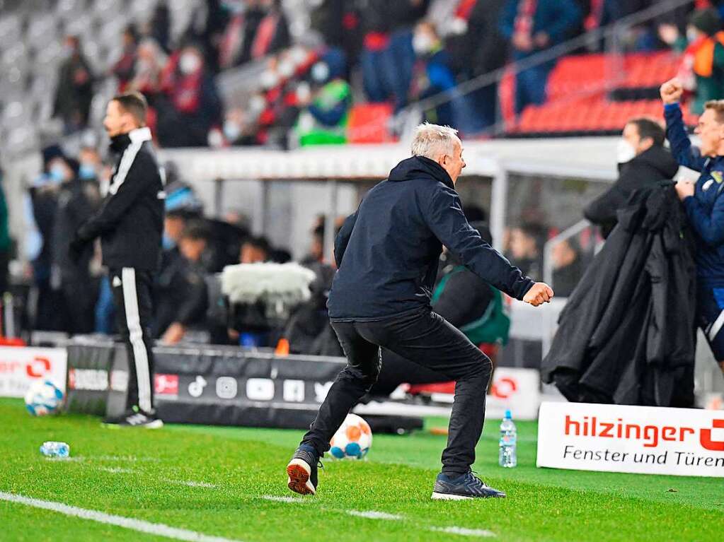 Nach dem Spiel gab sich auch Trainer Streich seinen Emotionen hin.