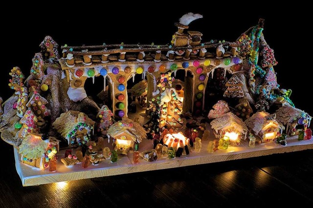 Das Ravenna-Viadukt mit weihnachtliche...er Freundeskreis in lecker nachgebaut.  | Foto: Toni Burger