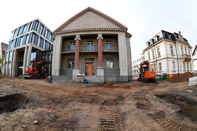 Das neue Antlitz des Sparkassenparks &...: Kundenhaus, Tempel und Villa Kruter  | Foto: Volker Mnch