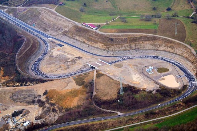 Der vierte Abschnitt der A98 ist seit ...eiterhin zu, Grund ist ein Hangrutsch.  | Foto: Erich Meyer