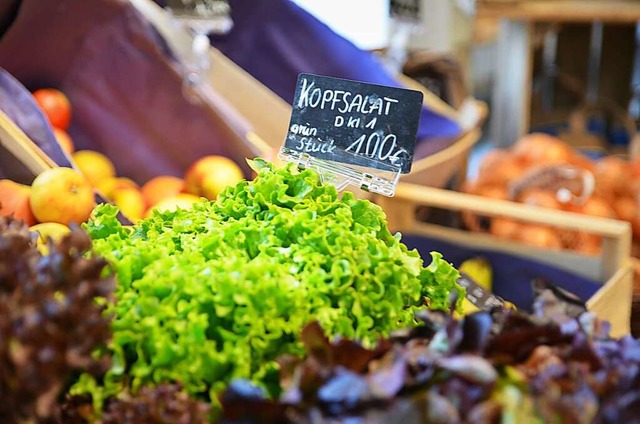 Tglich frisches Obst und Gemse gehr...m Konzept des Buchenbacher Dorfladens.  | Foto: Kathrin Blum