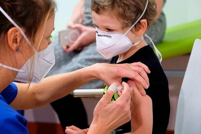Impfaktion für Kinder ab fünf Jahren in der Breisacher Stadthalle
