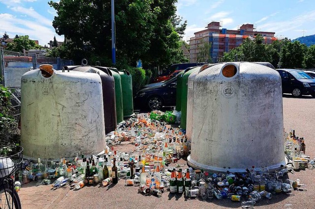 Ein Anblick, der in Gundelfingen fr ...hen rund um die Container am E-Center.  | Foto: Andrea Steinhart