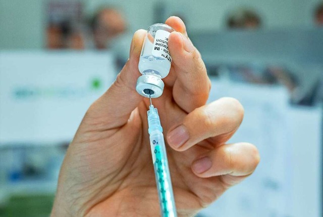 30 Millionen Booster-Impfungen sollten...rden. Das drfte erreicht worden sein.  | Foto: Bernd Weibrod (dpa)