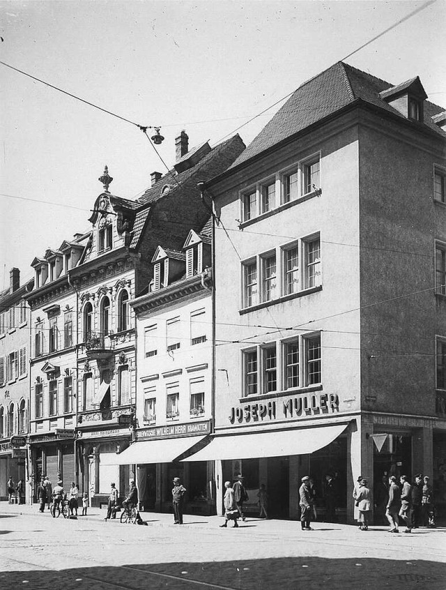 Das historische Bild zeigt das  Kleide...hte seinerzeit  Ruth Gro-Albenhausen.  | Foto: Augustinermuseum Freiburg